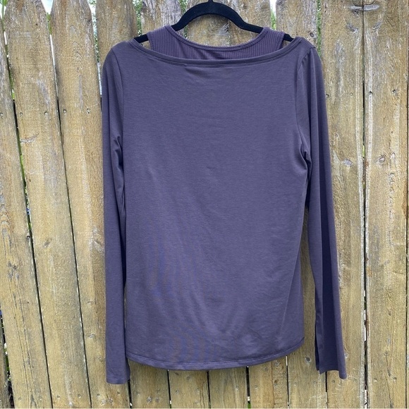 Athleta Essence Groove Top in Spring Night Sz M - Picture 14 of 15